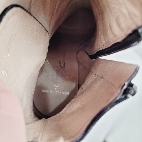 Donald J Pliner black suede pony hair stiletto ankle boot Size 7 Western glam - Picture 10 of 10